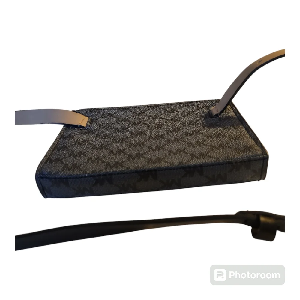 Michael Kors Waist Bag Size L/XL